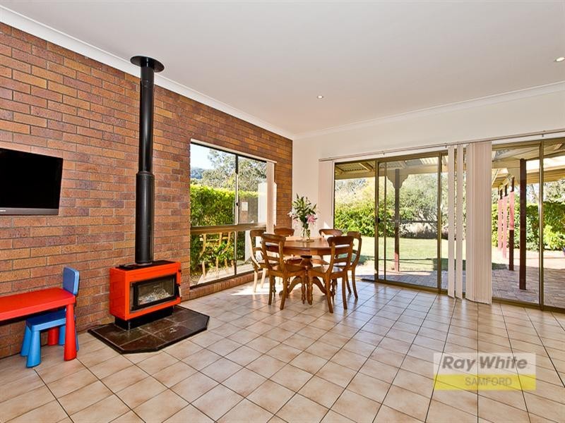 15 Greenwood Crescent, Samford Valley QLD 4520