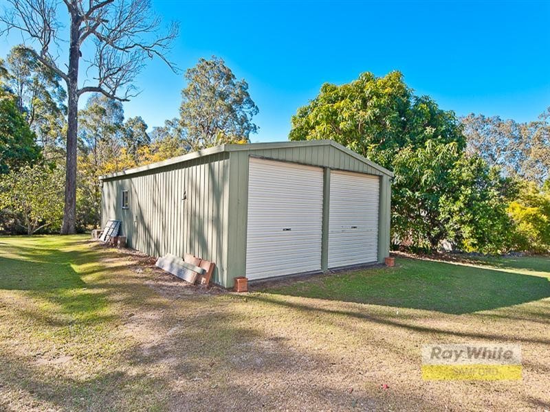 15 Greenwood Crescent, Samford Valley QLD 4520