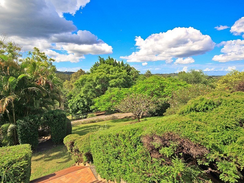 29 Woodview Street, Samford Valley QLD 4520