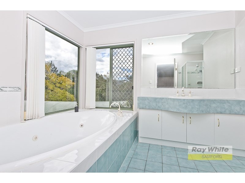 4 Pagewood Court, Highvale QLD 4520