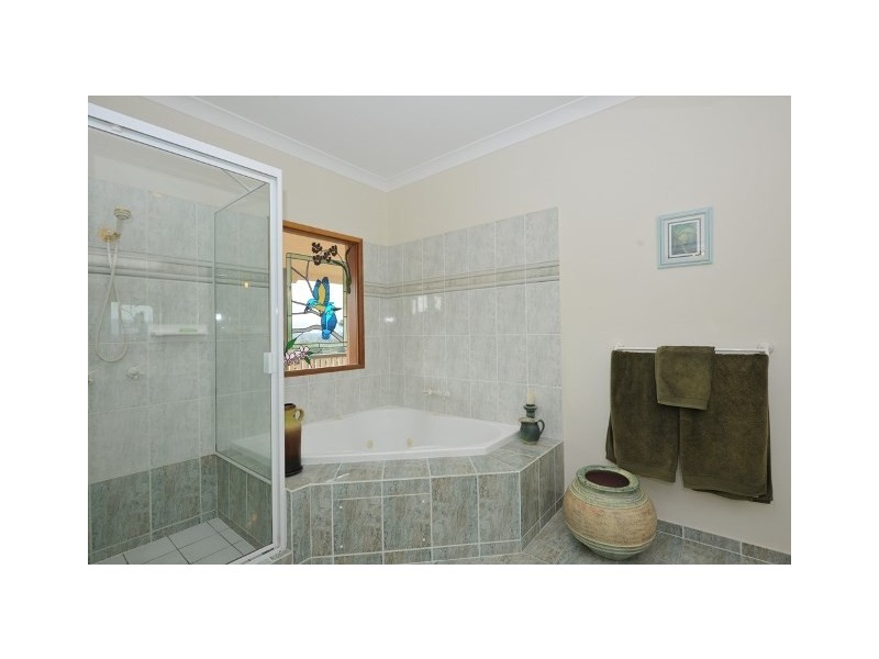 106 Woodward Road, Armstrong Creek QLD 4520