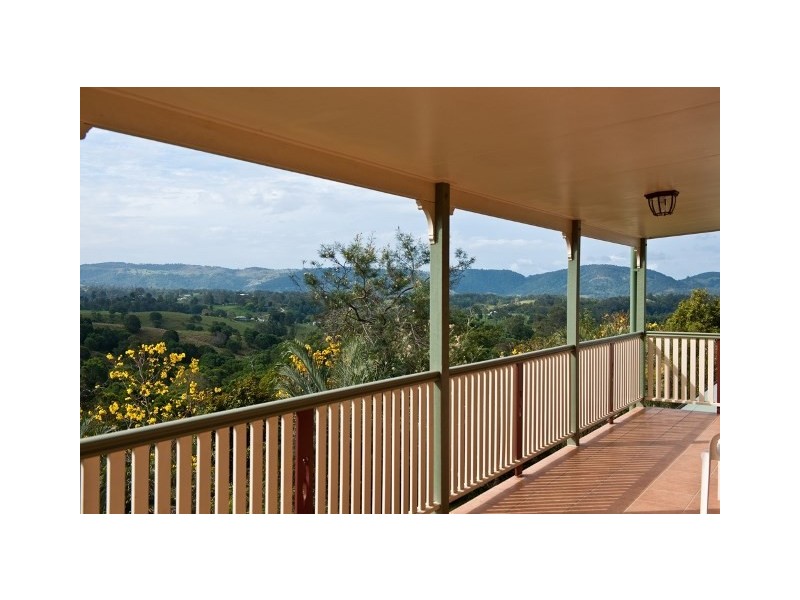 106 Woodward Road, Armstrong Creek QLD 4520