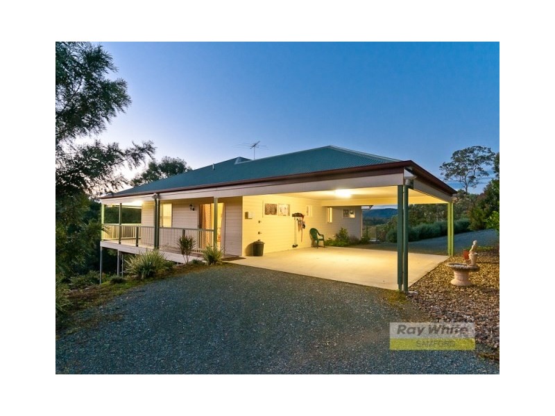 106 Woodward Road, Armstrong Creek QLD 4520