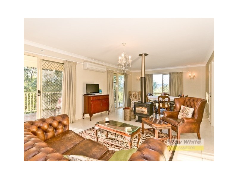 106 Woodward Road, Armstrong Creek QLD 4520