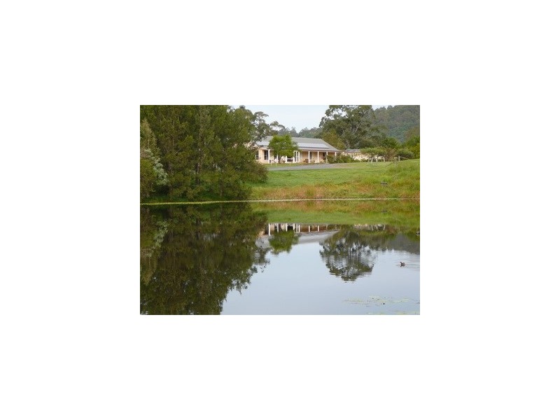 8 Alpine Drive, Draper QLD 4520