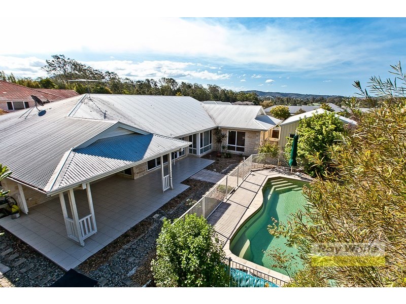 33 Chalmers Court, Samford Village QLD 4520