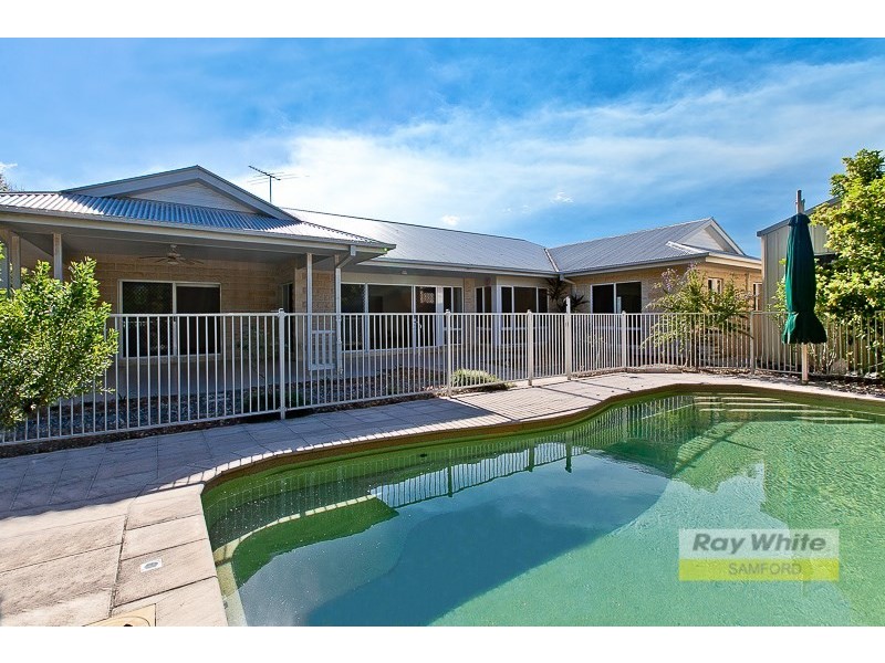 33 Chalmers Court, Samford Village QLD 4520