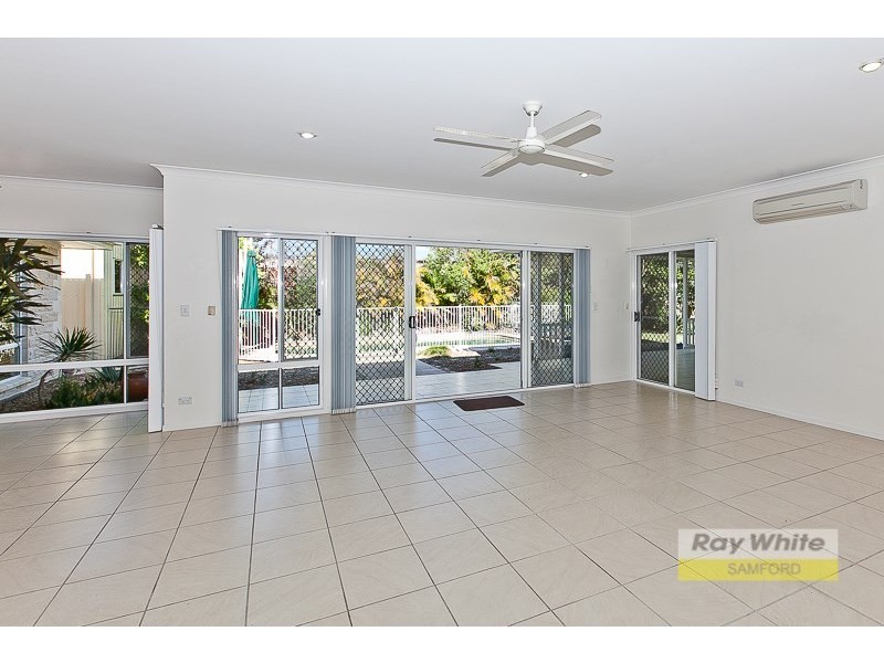 33 Chalmers Court, Samford Village QLD 4520