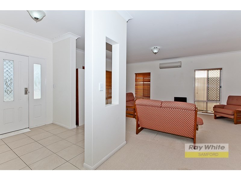 33 Chalmers Court, Samford Village QLD 4520