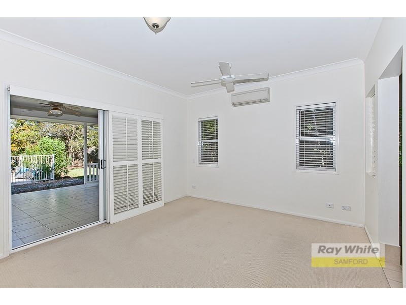 33 Chalmers Court, Samford Village QLD 4520