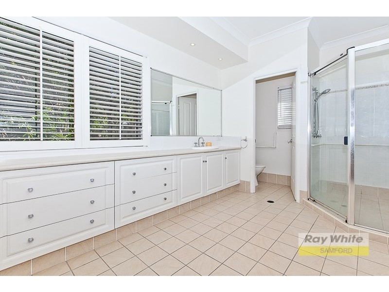 33 Chalmers Court, Samford Village QLD 4520