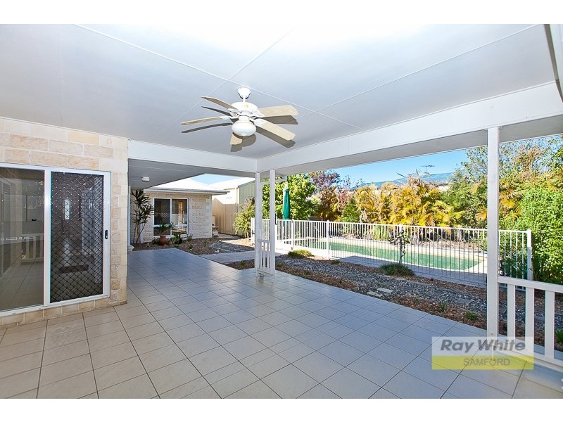 33 Chalmers Court, Samford Village QLD 4520