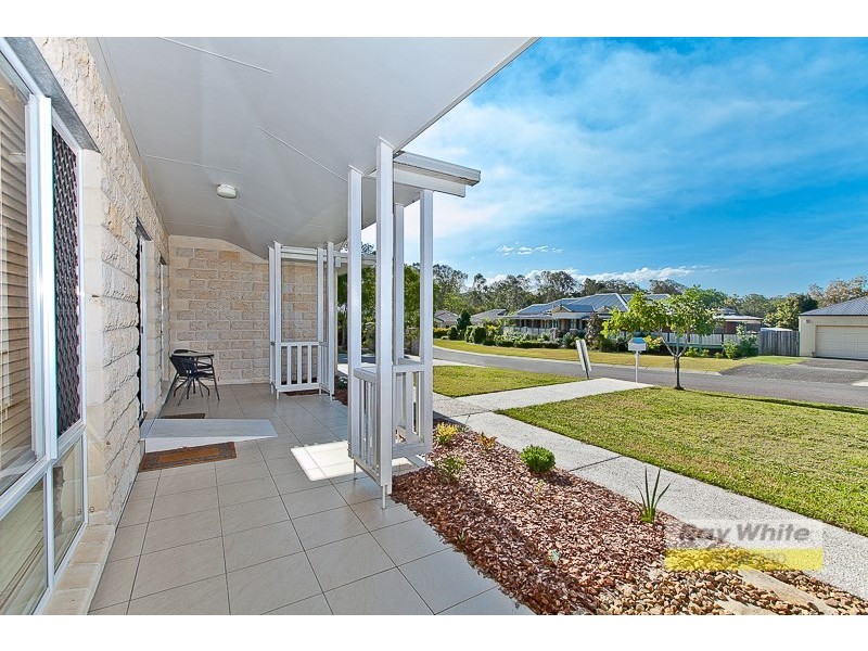 33 Chalmers Court, Samford Village QLD 4520
