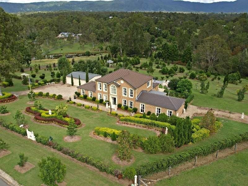 4 Riverine Court, Samford Valley QLD 4520