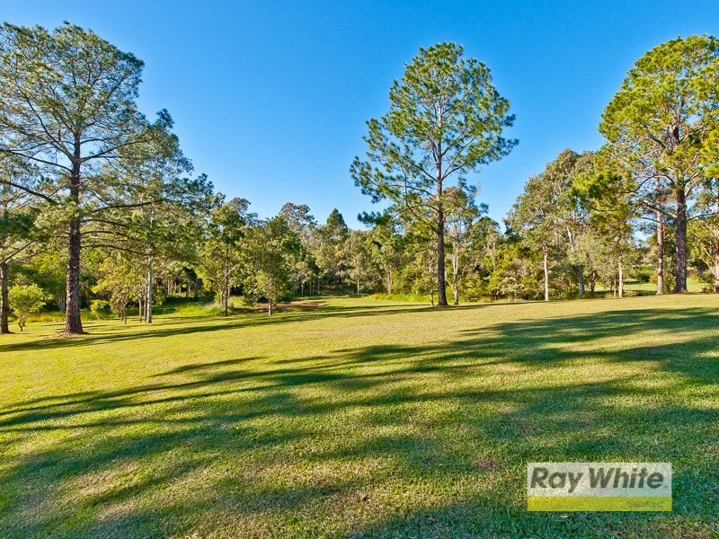 6 Kay Drive, Samford Valley QLD 4520