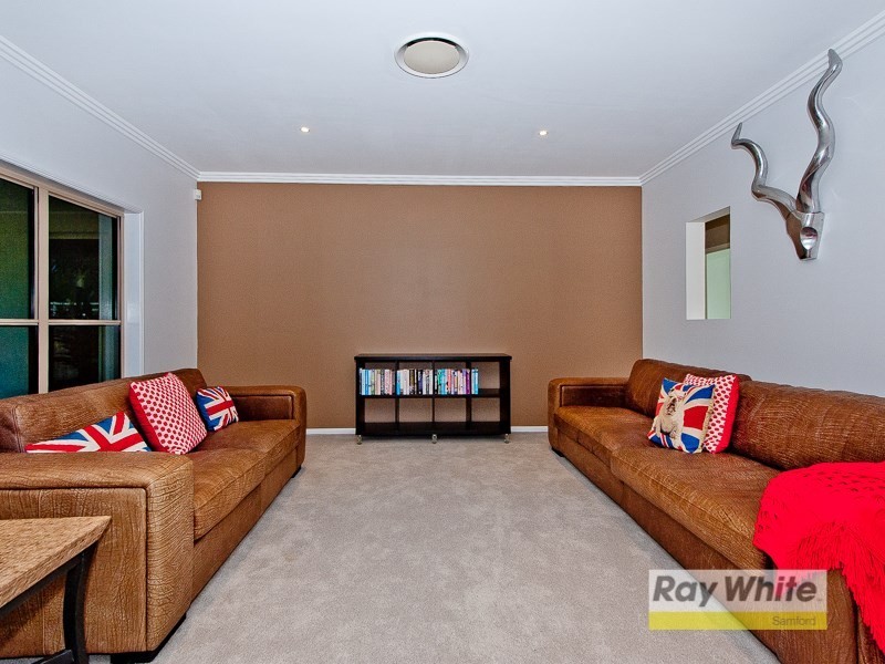 6 Kay Drive, Samford Valley QLD 4520