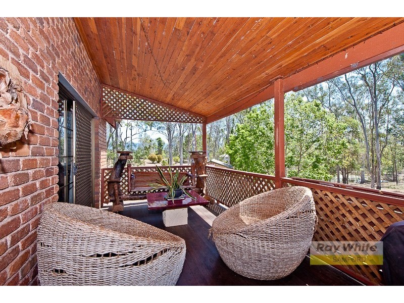 98 Camp Mountain Road, Camp Mountain QLD 4520