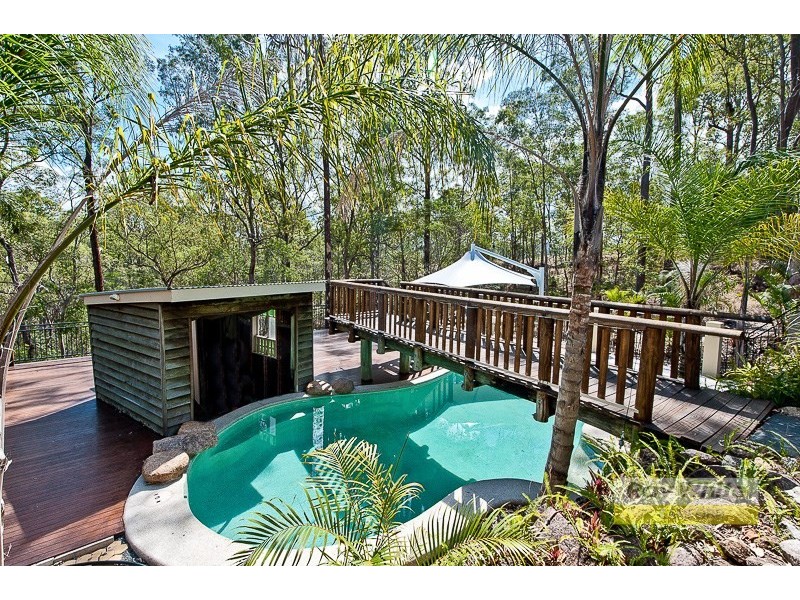 3 Boland Court, Eatons Hill QLD 4037