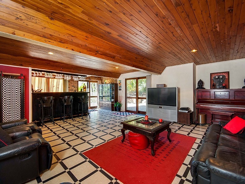 3 Carson Drive, Bunya QLD 4055