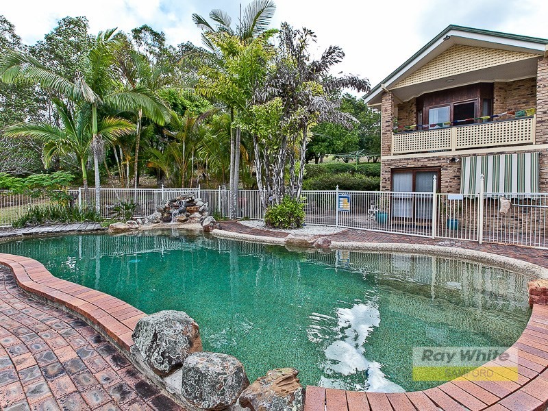 3 Carson Drive, Bunya QLD 4055