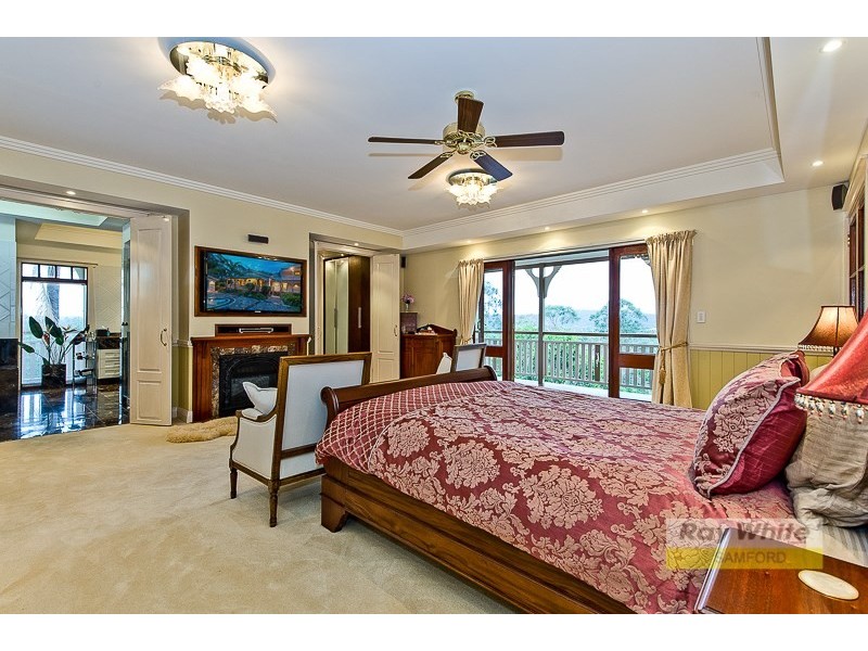 35 Woodview Street, Samford Valley QLD 4520