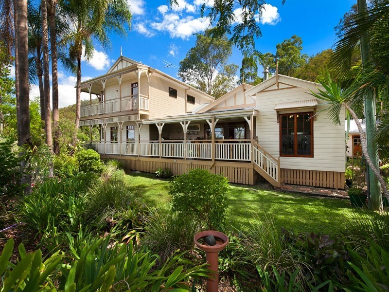 35 Woodview Street, Samford Valley QLD 4520