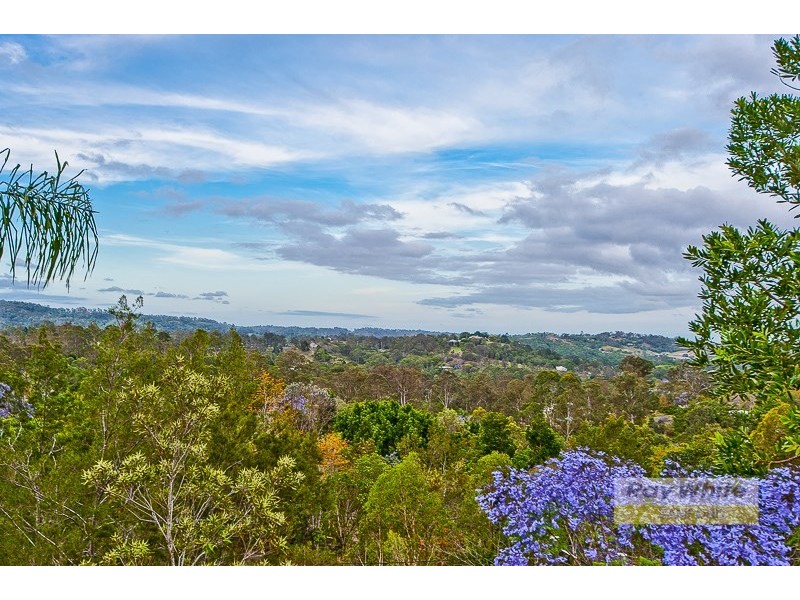 35 Woodview Street, Samford Valley QLD 4520