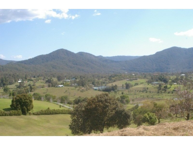 5 Blake Court, Mount Samson QLD 4520