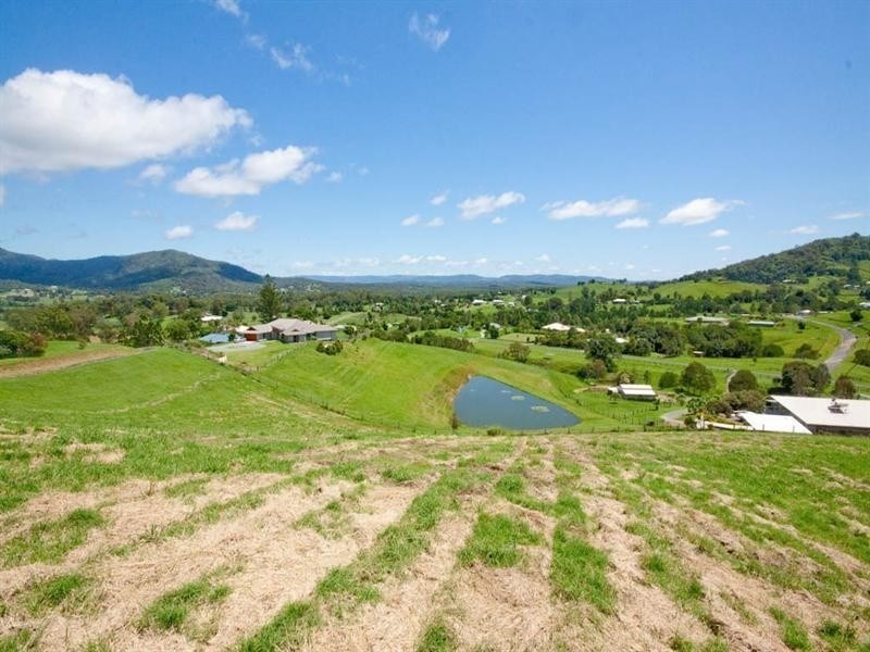 5 Blake Court, Mount Samson QLD 4520