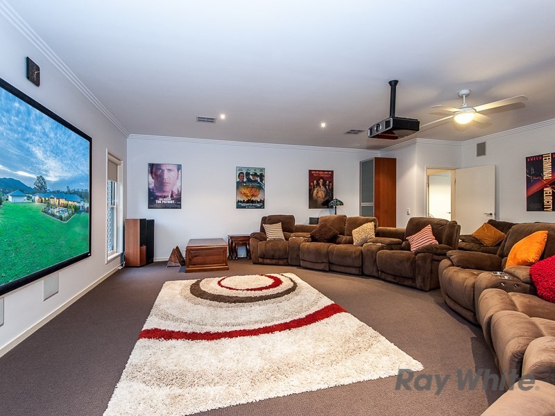 26 Ascot Crescent, Samford Valley QLD 4520