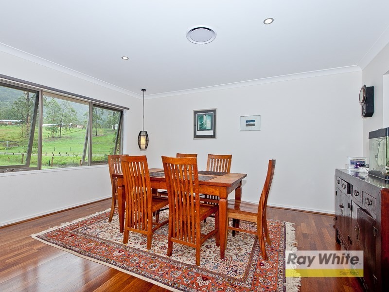 8 Vivian Place, Samsonvale QLD 4520