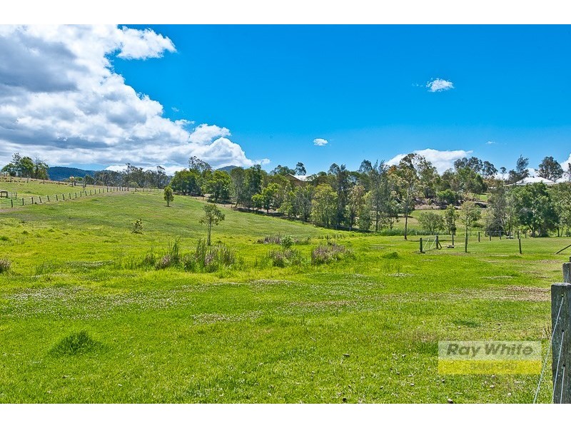 10 Janley Court, Wights Mountain QLD 4520