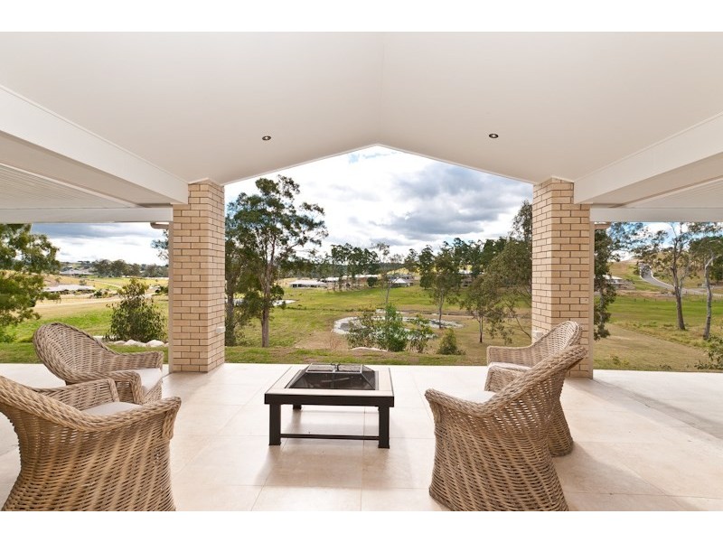 3 Currell Circuit, Samford Valley QLD 4520