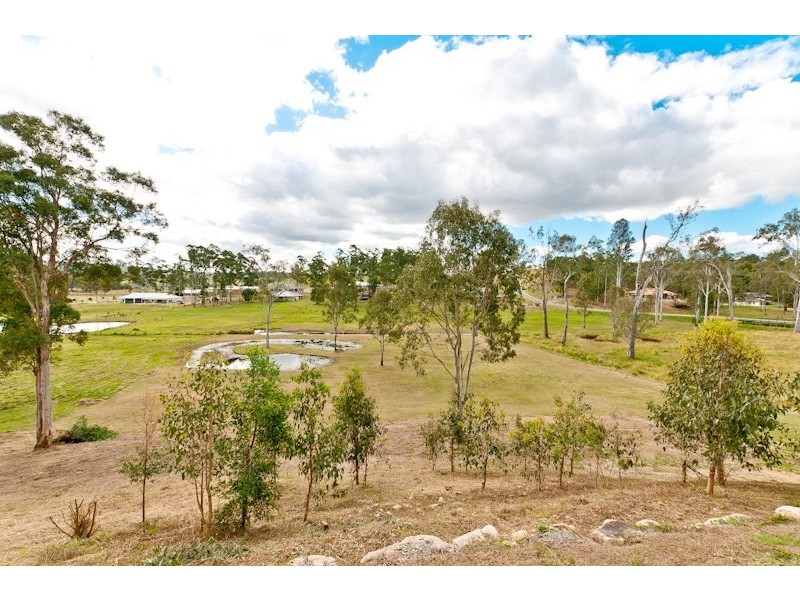3 Currell Circuit, Samford Valley QLD 4520