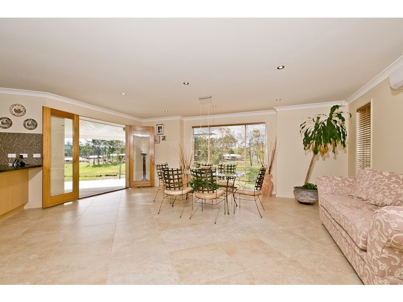 3 Currell Circuit, Samford Valley QLD 4520