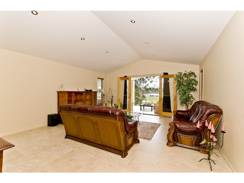 3 Currell Circuit, Samford Valley QLD 4520