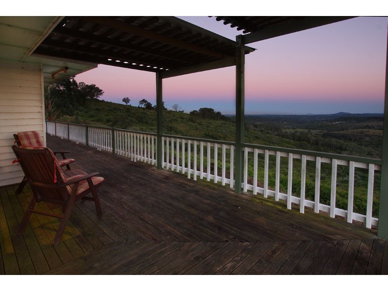 Clear Mountain QLD 4500