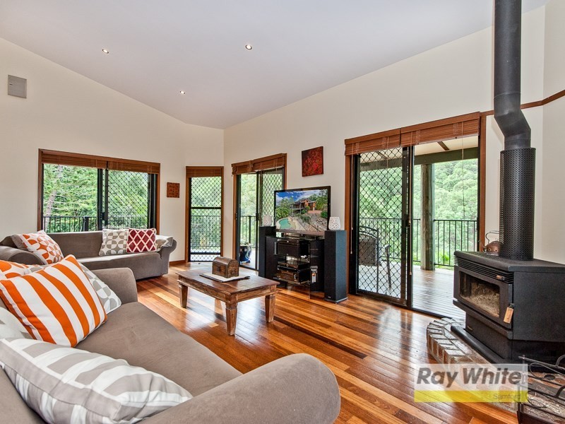 16 Woodglen Court, Samford Valley QLD 4520