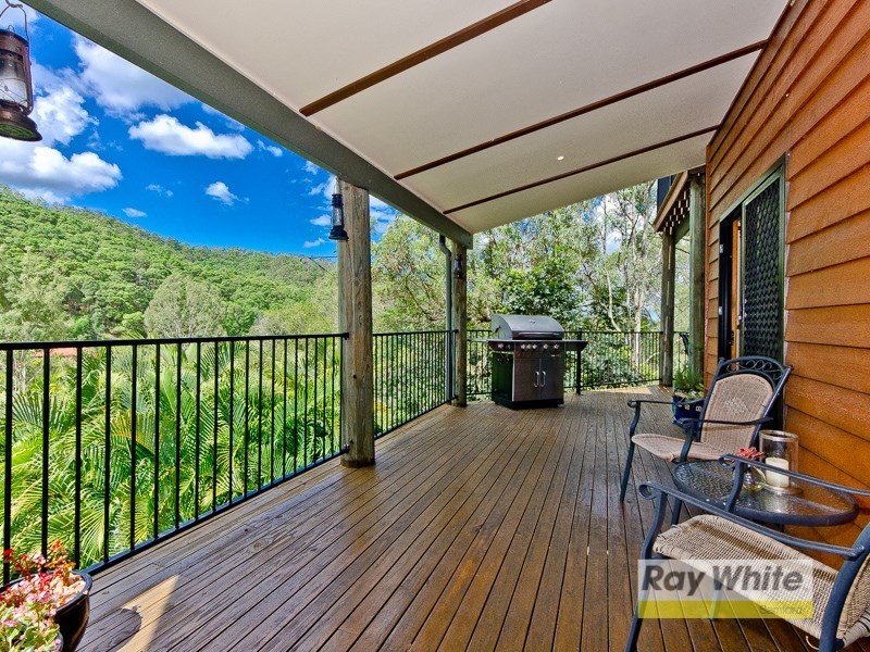16 Woodglen Court, Samford Valley QLD 4520