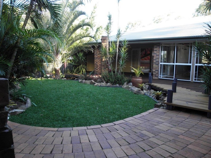 Eatons Hill QLD 4037