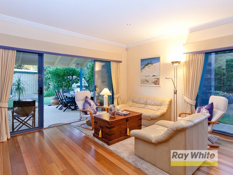 10 Camara Court, Eatons Hill QLD 4037