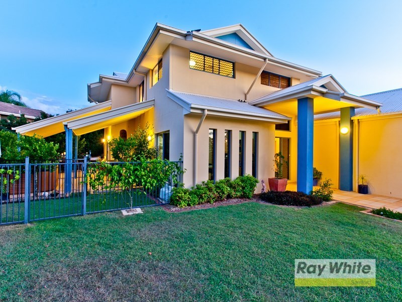 10 Camara Court, Eatons Hill QLD 4037