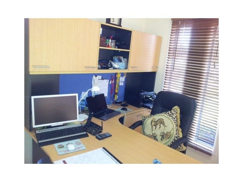 10 Camara Court, Eatons Hill QLD 4037