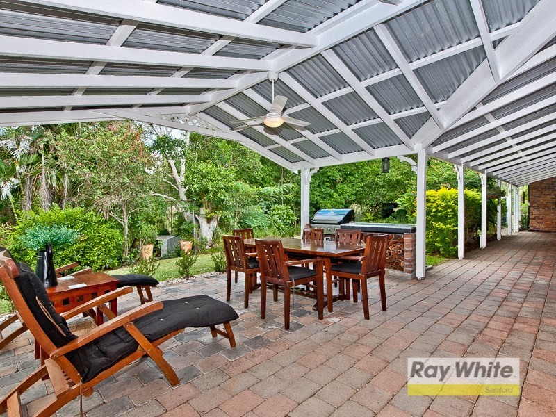 10 Grandview Court, Camp Mountain QLD 4520