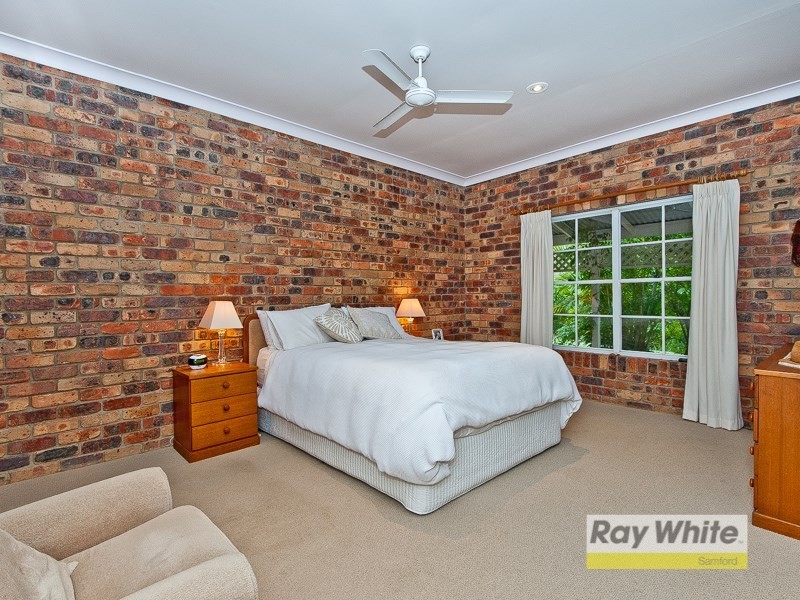 10 Grandview Court, Camp Mountain QLD 4520