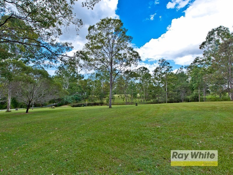 10 Grandview Court, Camp Mountain QLD 4520