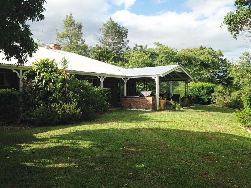 10 Grandview Court, Camp Mountain QLD 4520