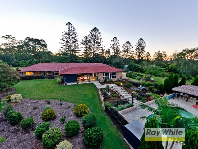 2 Nullamanna Road, Camp Mountain QLD 4520
