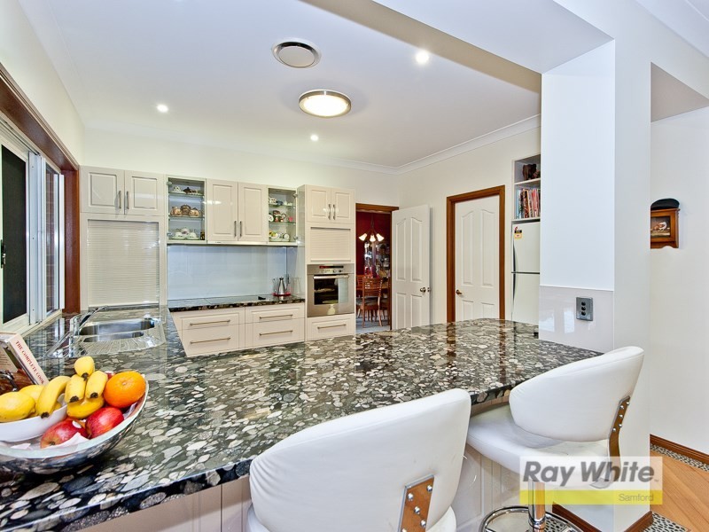 2 Nullamanna Road, Camp Mountain QLD 4520