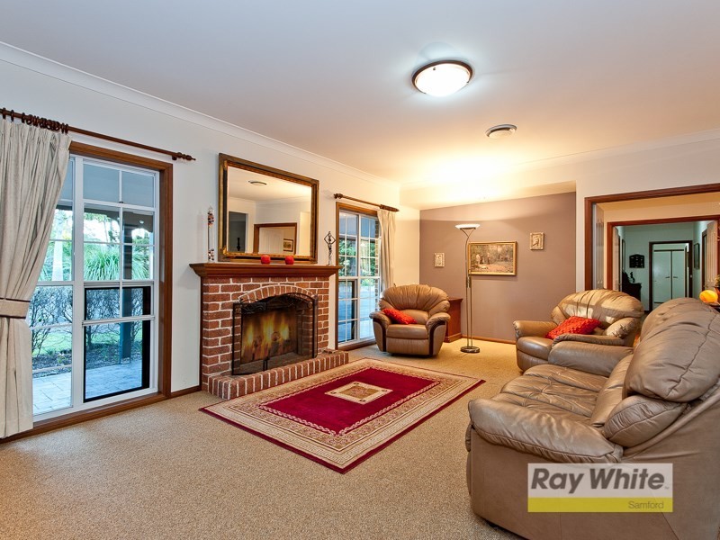 2 Nullamanna Road, Camp Mountain QLD 4520